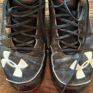 Under Armour Baseball cleats size 6